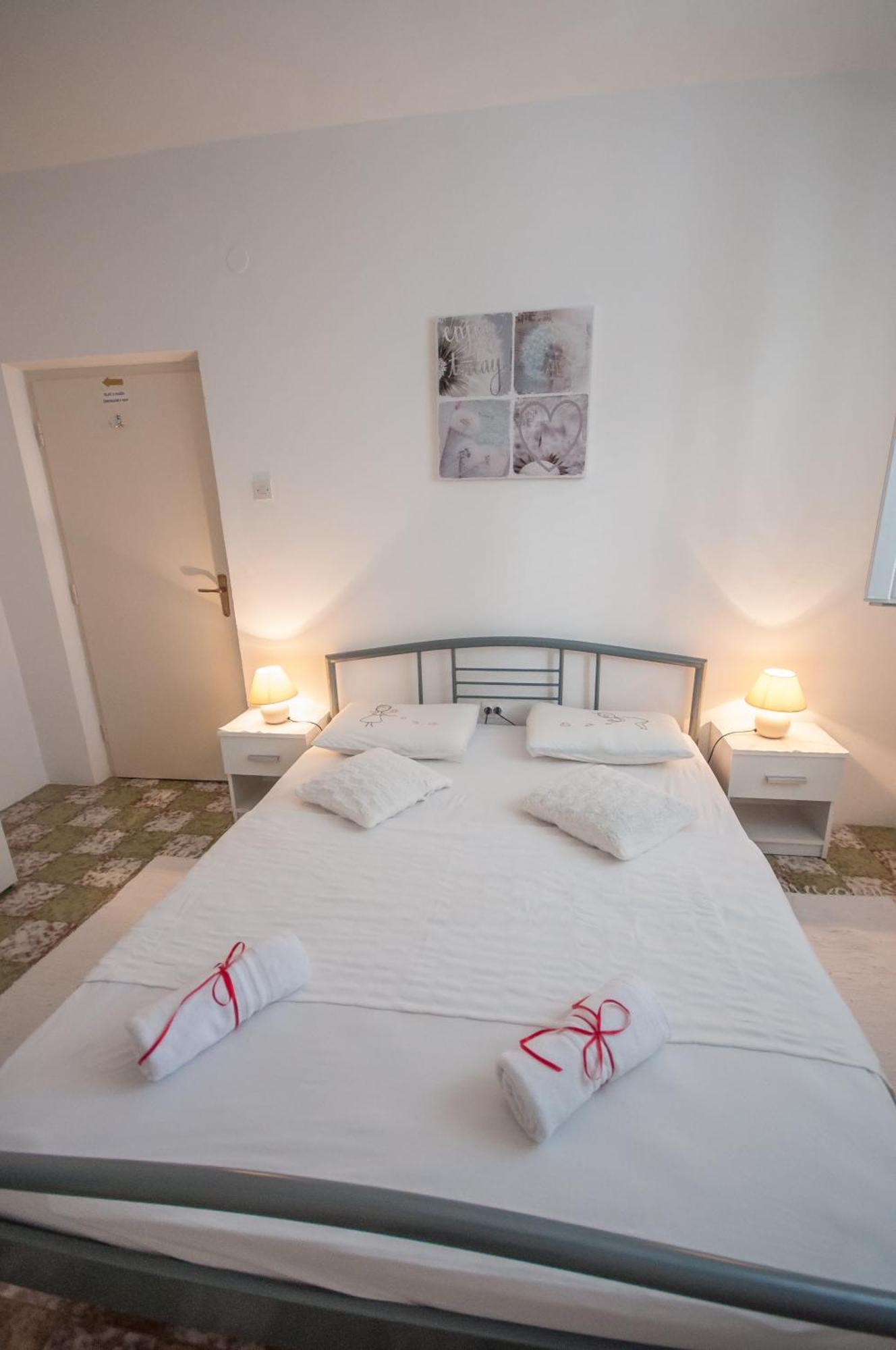 Apartments Srijemsi Млини Экстерьер фото