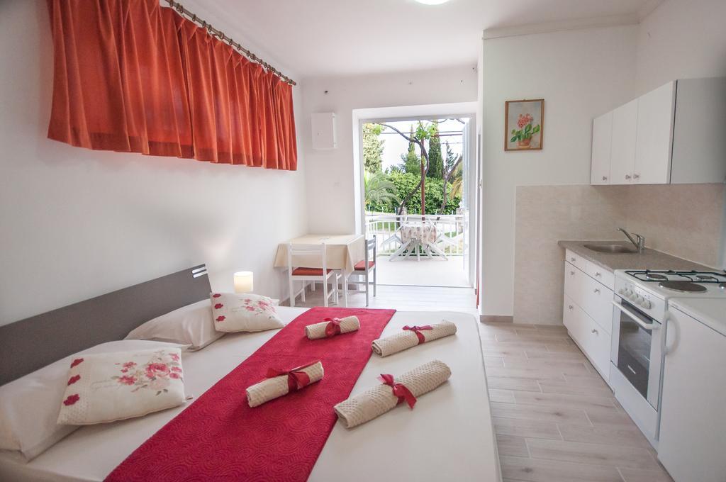 Apartments Srijemsi Млини Экстерьер фото