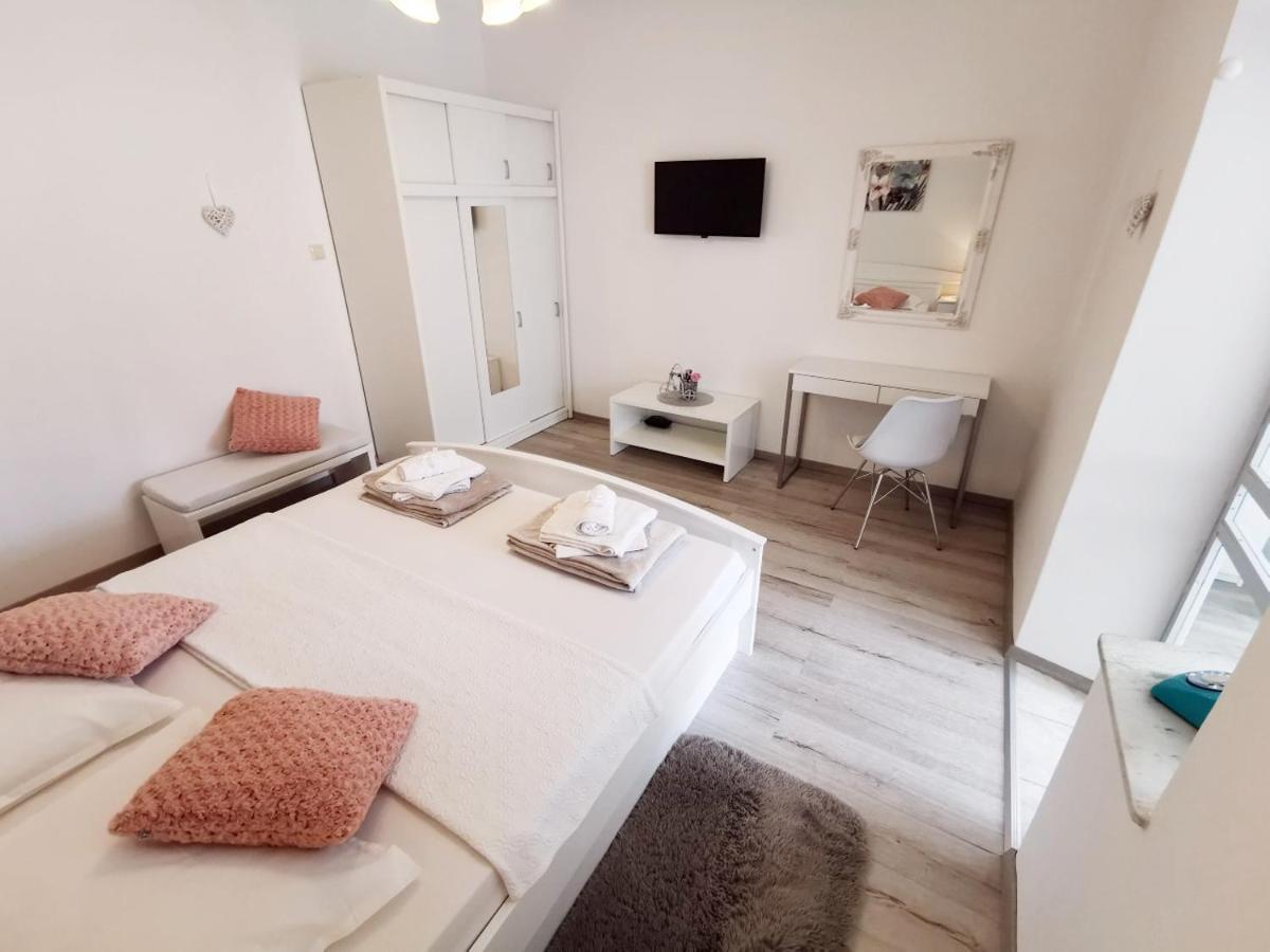 Apartments Srijemsi Млини Экстерьер фото